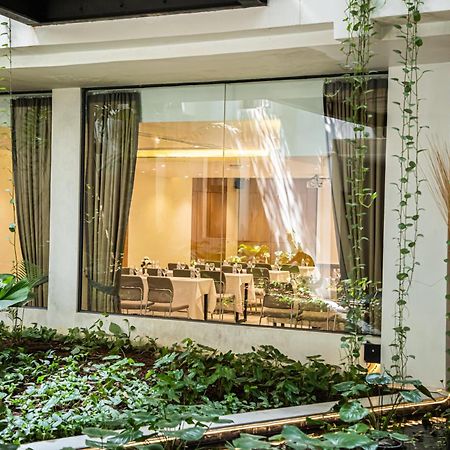 Baitong Hotel & Resort Phnom Pen Exterior foto