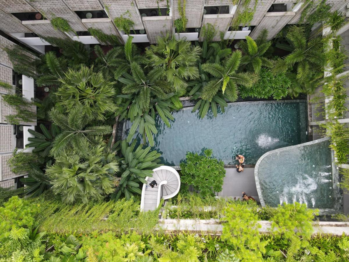 Baitong Hotel & Resort Phnom Pen Exterior foto