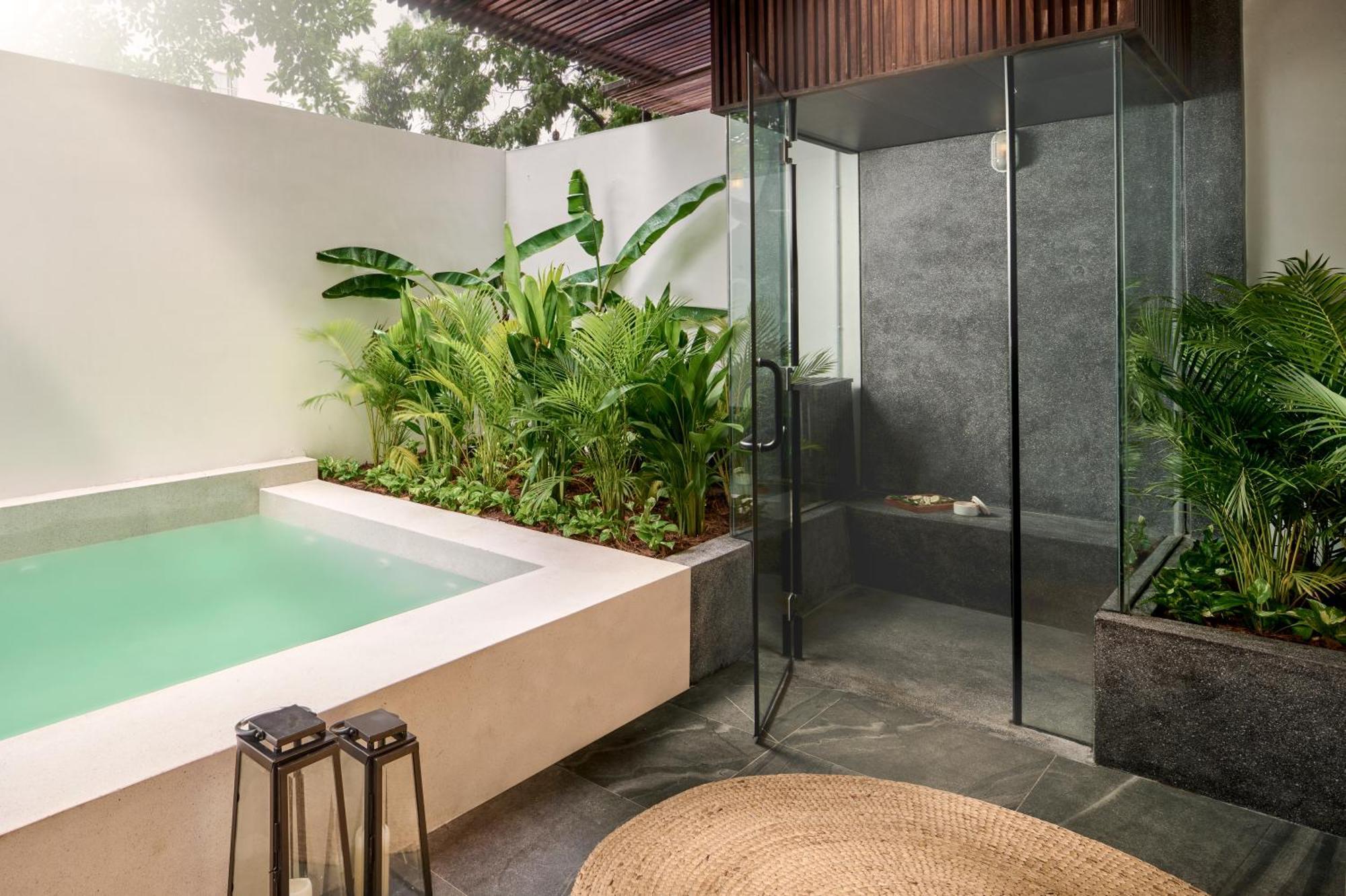 Baitong Hotel & Resort Phnom Pen Exterior foto