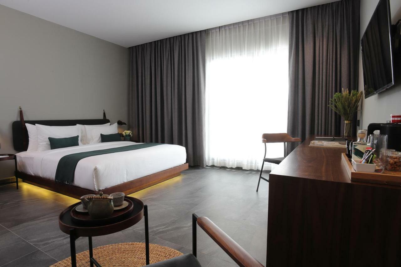 Baitong Hotel & Resort Phnom Pen Exterior foto