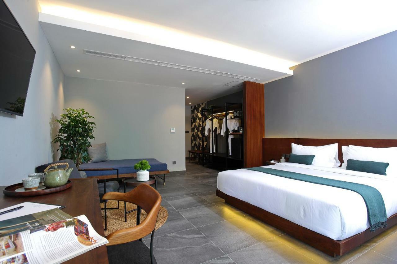 Baitong Hotel & Resort Phnom Pen Exterior foto