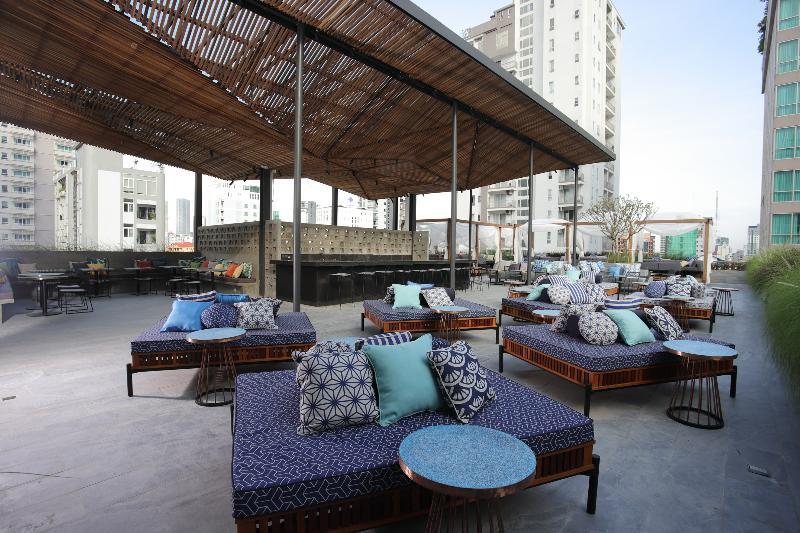 Baitong Hotel & Resort Phnom Pen Exterior foto